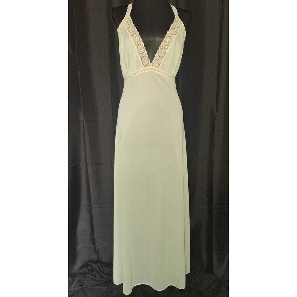 Vtg. Vanity Fair Long NIGHTGOWN Mint Green Empire waist lace detail Sz 38